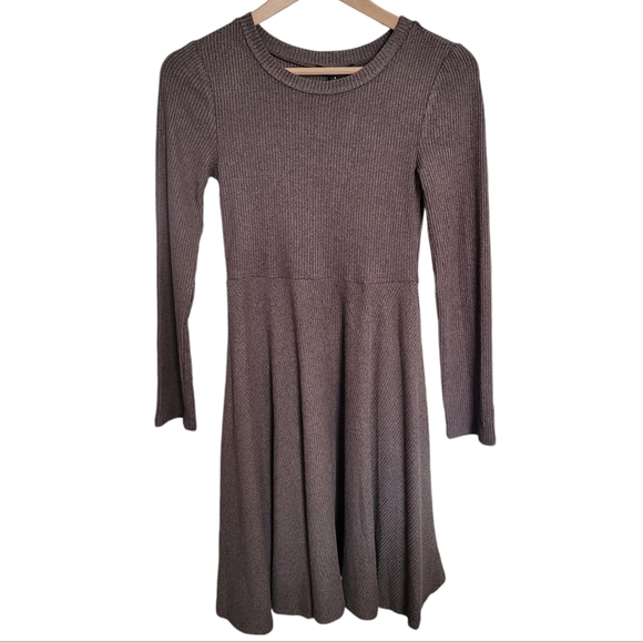 🆕️ Lulus Fit and Fair Ribbed Knit Long Sleeve Skater Dress - Picture 4 of 10